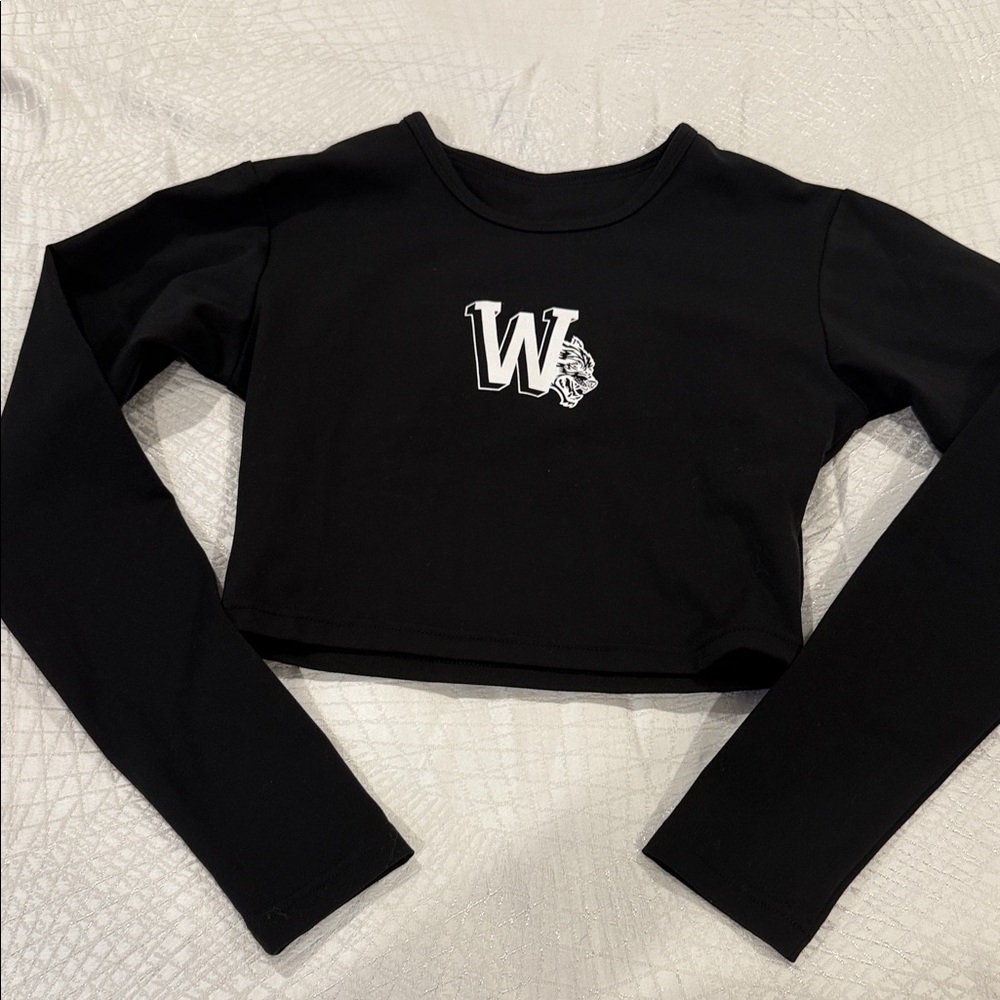 Darc Sport Wolves Black Long Sleeve Crop Top